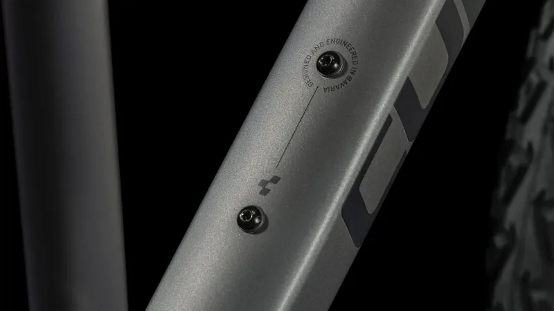 Cube Nature Trekking Bike in Graphite/Black-5